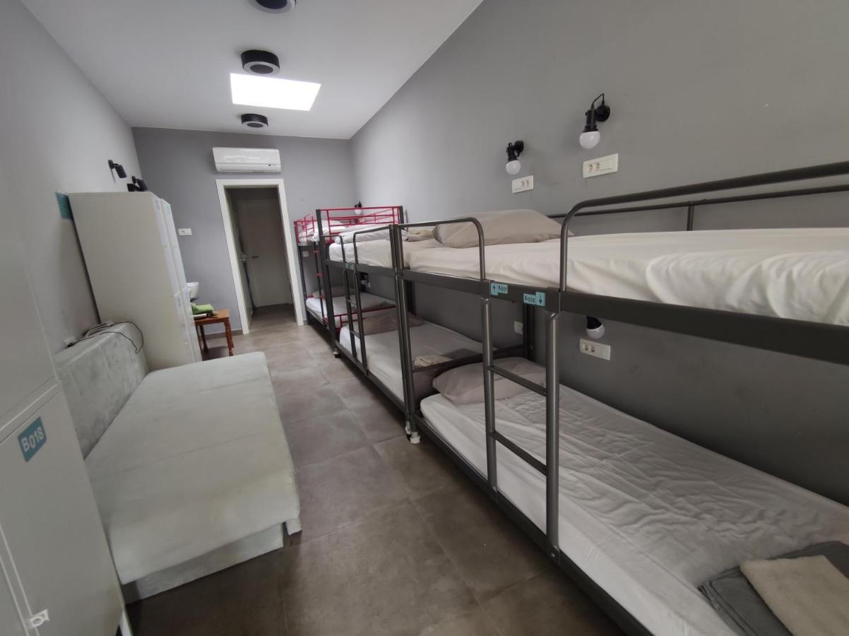 Subtub Hostel Makarska Esterno foto