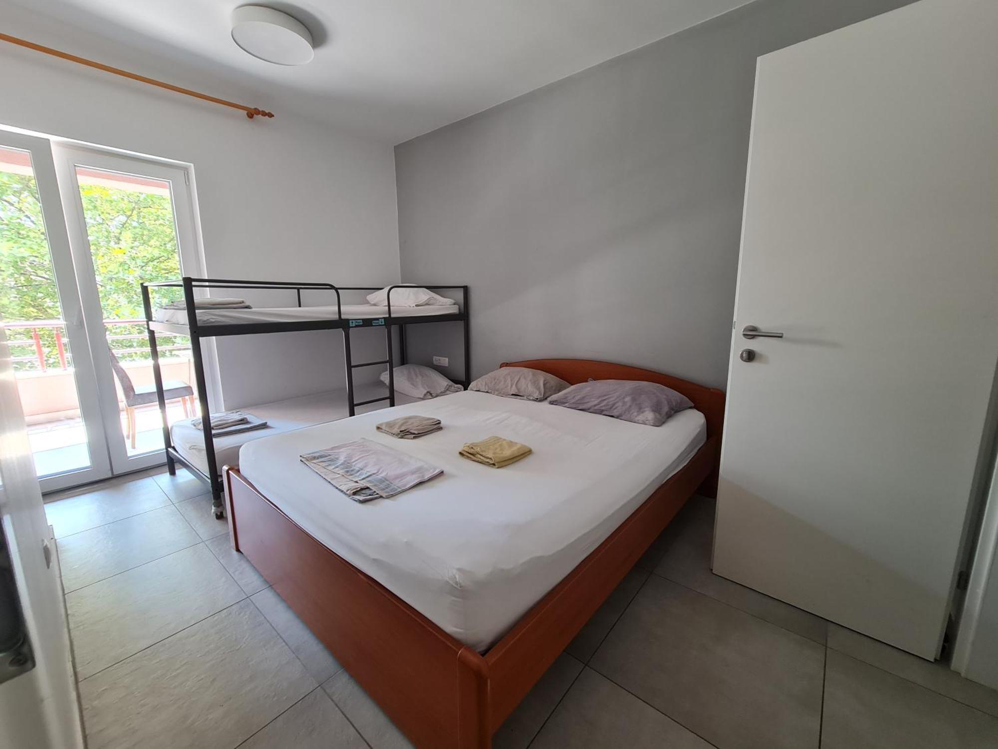 Subtub Hostel Makarska Esterno foto