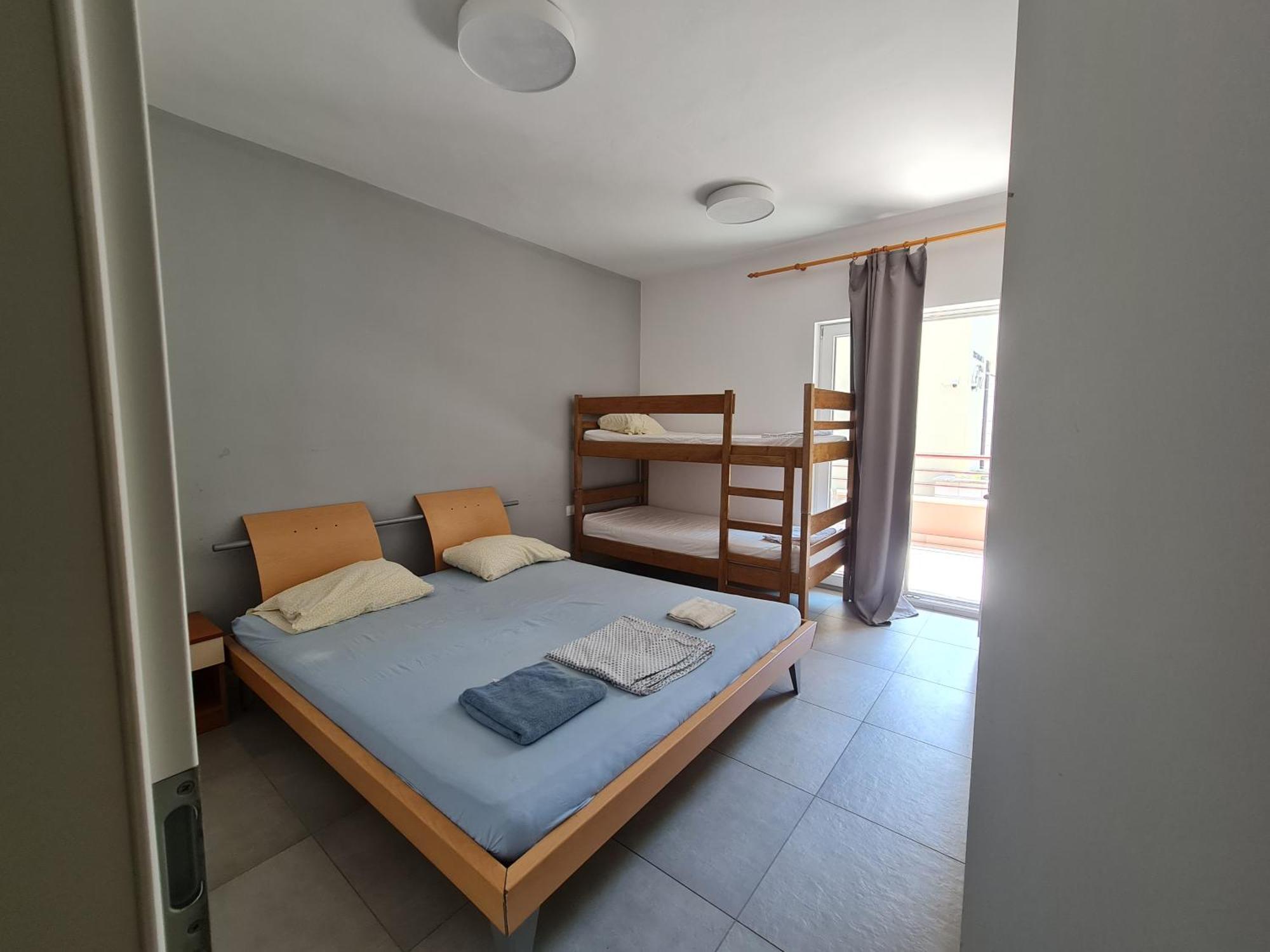 Subtub Hostel Makarska Esterno foto