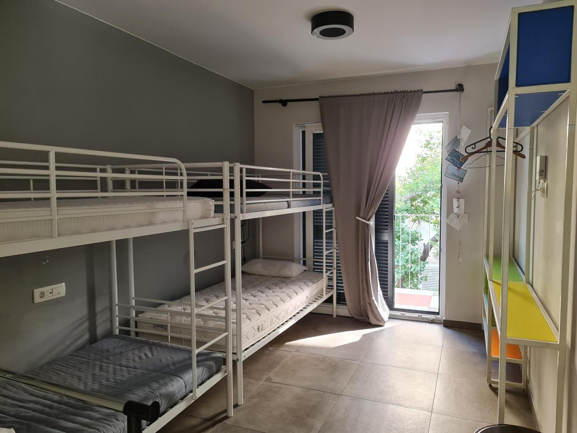 Subtub Hostel Makarska Esterno foto