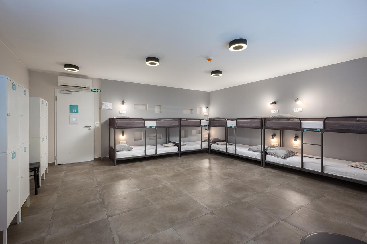 Subtub Hostel Makarska Esterno foto