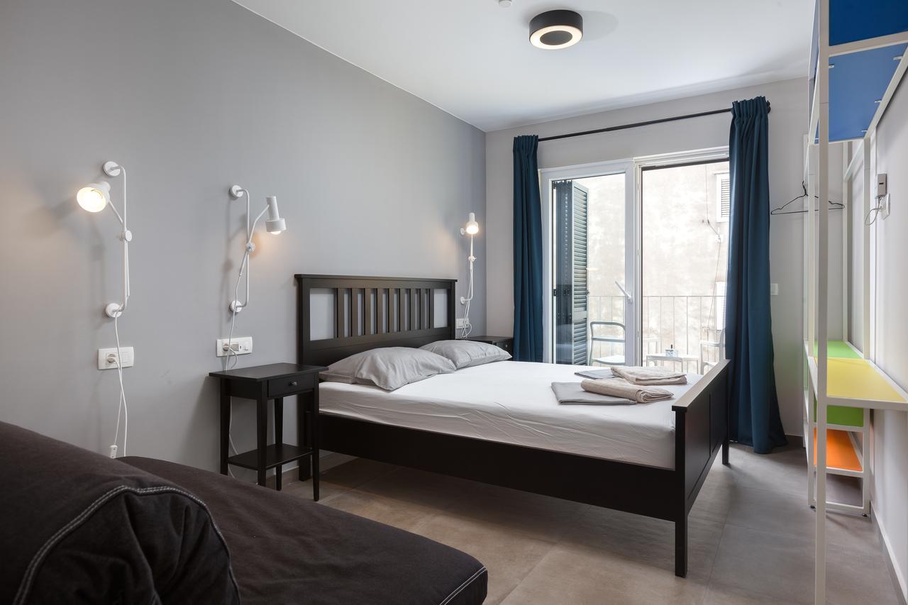 Subtub Hostel Makarska Esterno foto